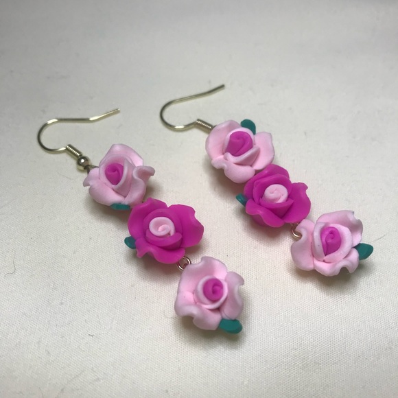 Resin Rose Flower Gold Plated Drop Earrings Handcrafted 🦄3 for $15 /4 for $20🦄 - Picture 4 of 4